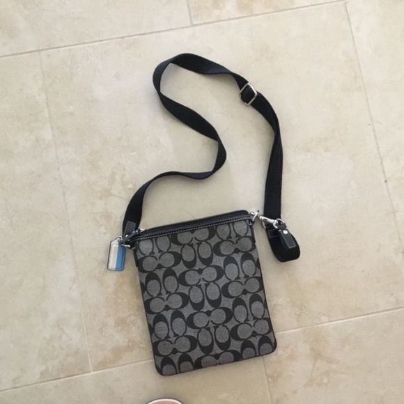 Coach crossbody bag - Picture 5 of 8
